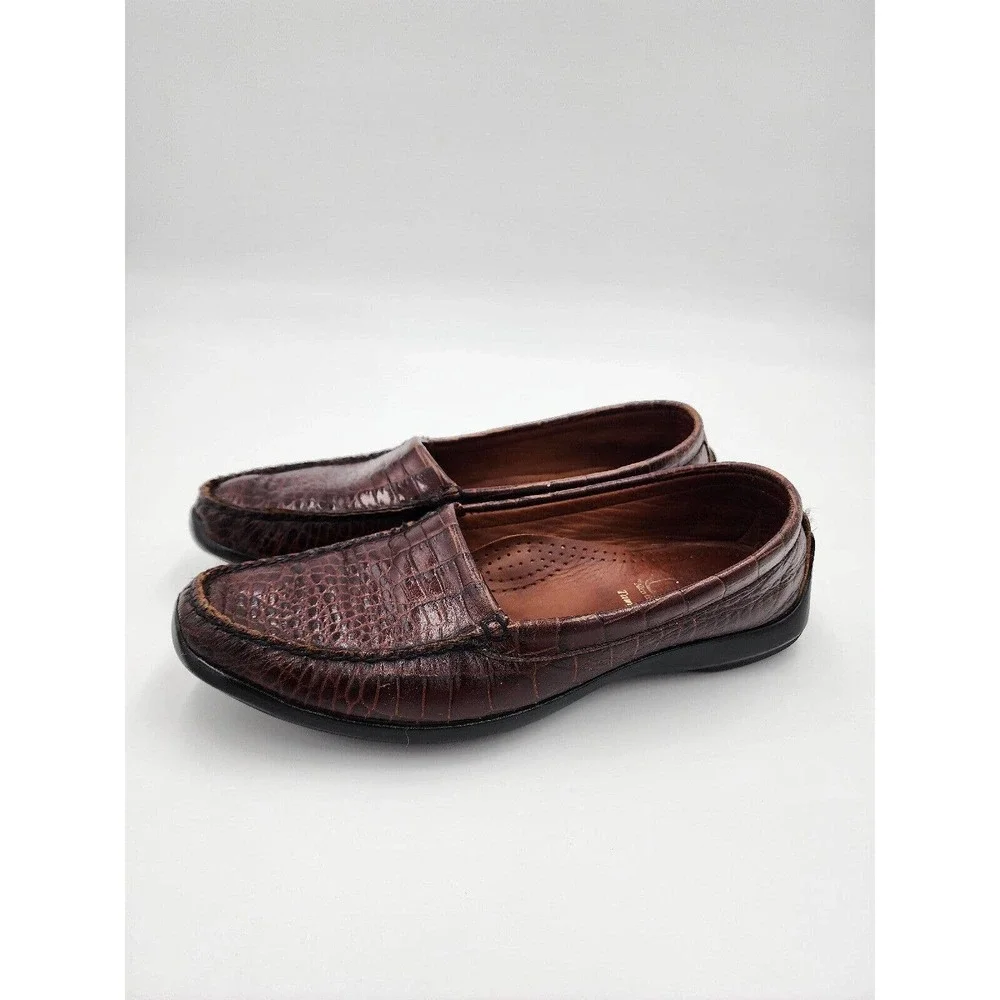 Allen Edmonds Brown Croc-Embossed Leather Loafers